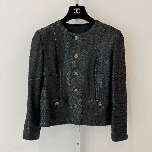 CHANEL 23C RESORT RUNWAY BLACK SEQUINS JACKET SIZE FR 38 / US 6 NWOTS! - Picture 3 of 17